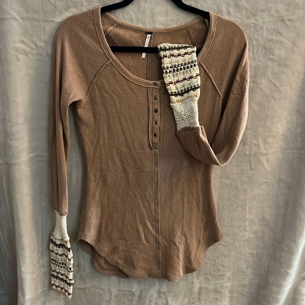 Free people, rose color top size small💕